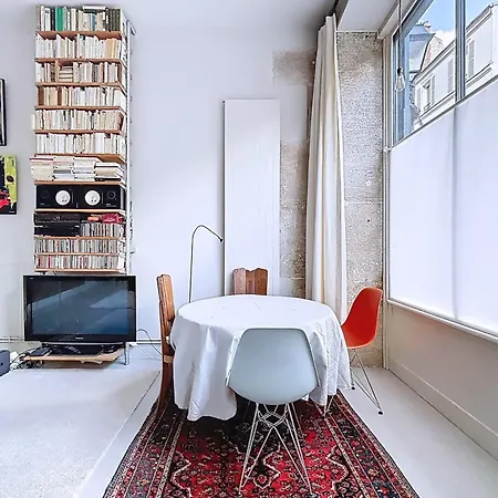Apartment Apartment With Garden In The Heart Of Montmartre Paris