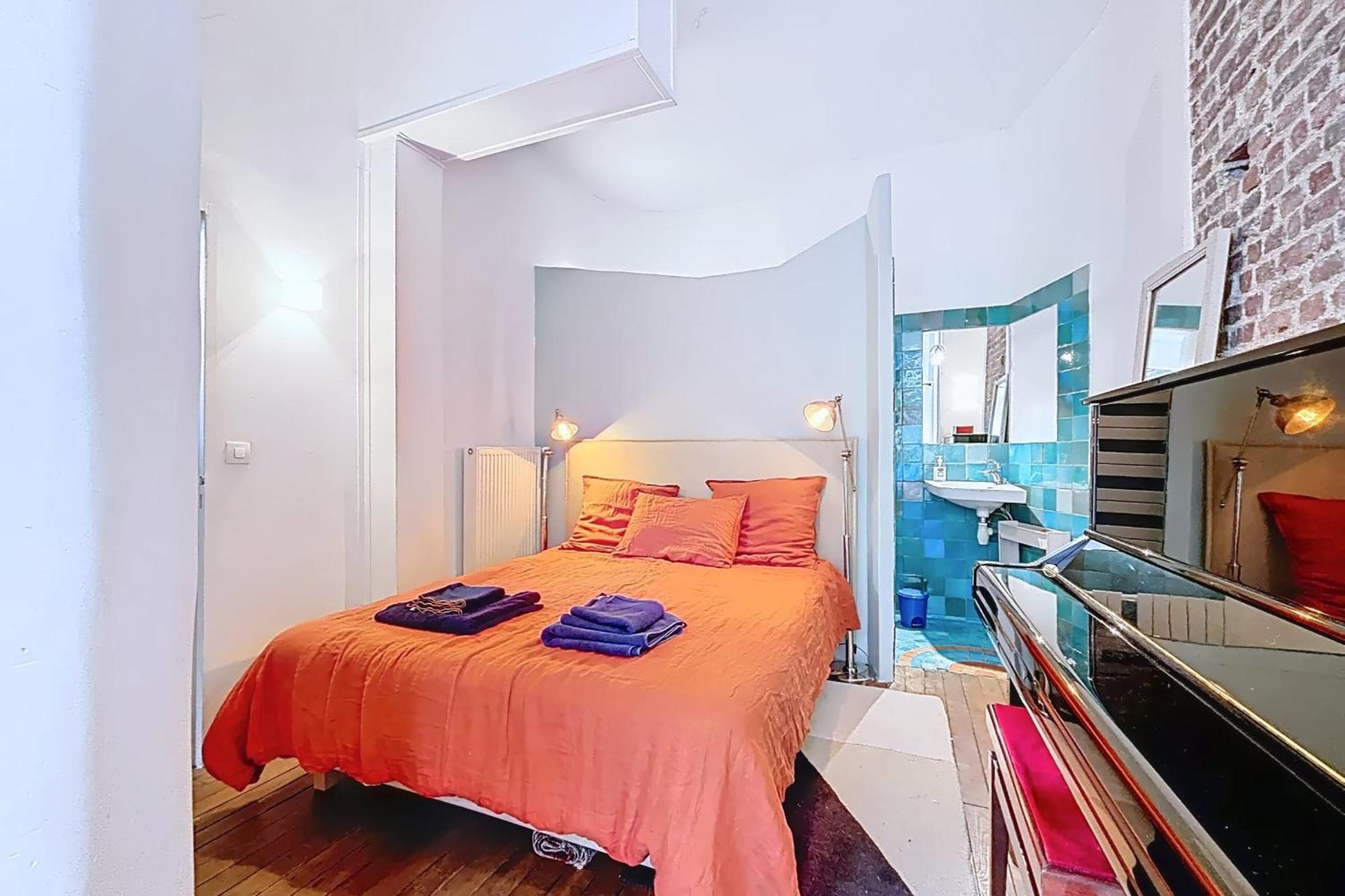 Apartment Apartment With Garden In The Heart Of Montmartre Paris